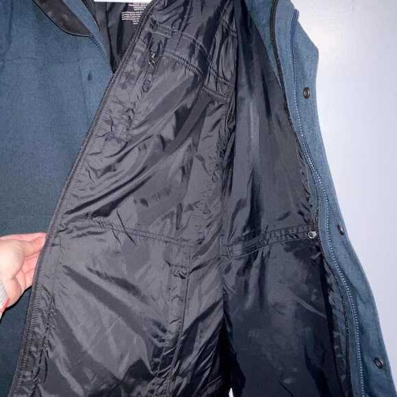 L.L. Bean Men's Waterproof Jacket Size L-Reg - Picture 5 of 6